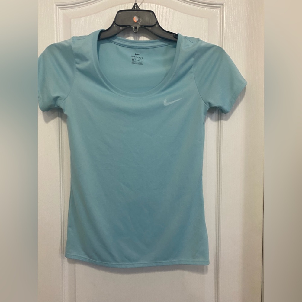 Nike dry fit T